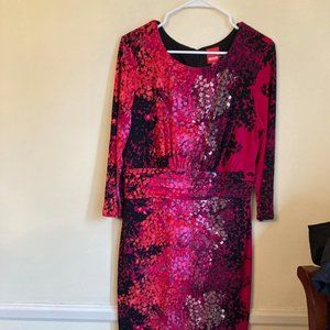 Sleek and stylish midi dress by Melrose